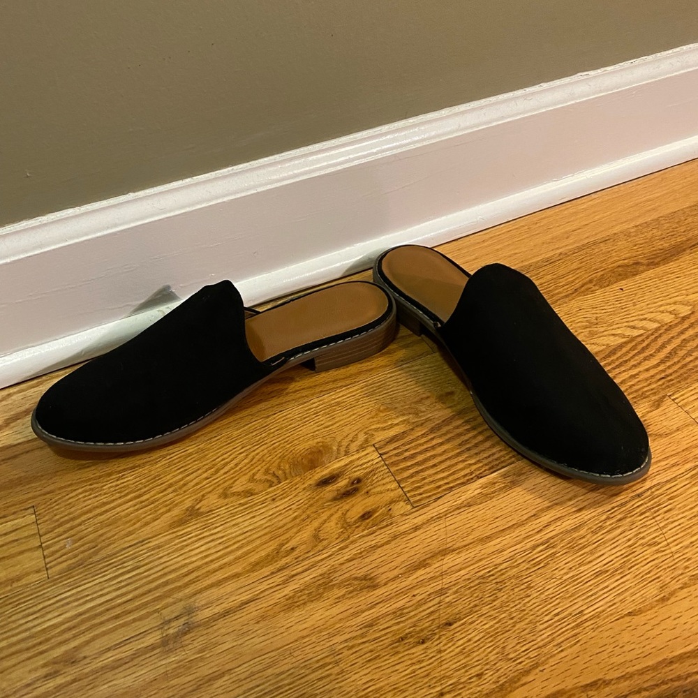 Black and Tan Mules